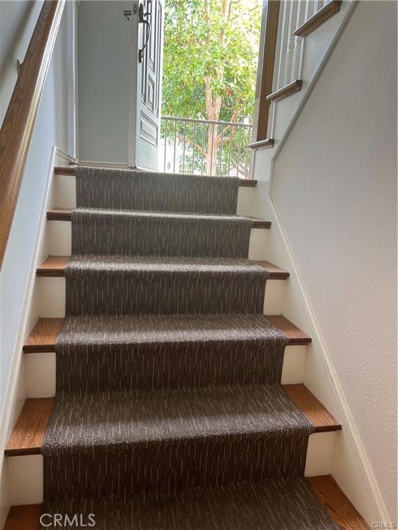 Detail Gallery Image 7 of 33 For 2889 Plaza Del Amo #509,  Torrance,  CA 90503 - 4 Beds | 2/1 Baths