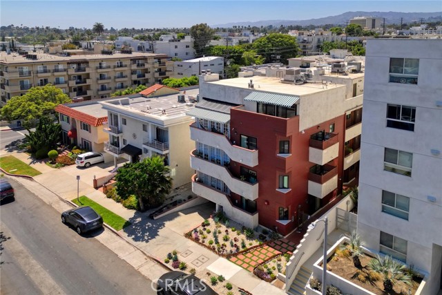 Detail Gallery Image 52 of 57 For 11845 Mayfield Ave #303,  Los Angeles,  CA 90049 - 2 Beds | 2/1 Baths