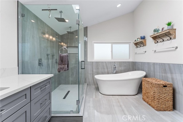 3208 Calle Grande, San Clemente CA: https://media.crmls.org/medias/a2b1446f-8895-45e1-b5f6-7d95f197e3f4.jpg
