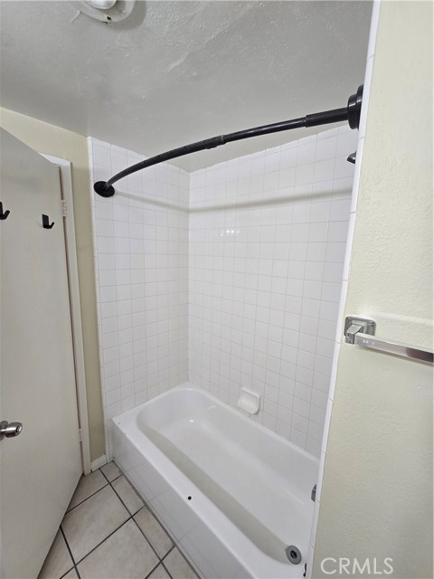 Detail Gallery Image 14 of 22 For 116 34th St a,  Newport Beach,  CA 92663 - 3 Beds | 2 Baths