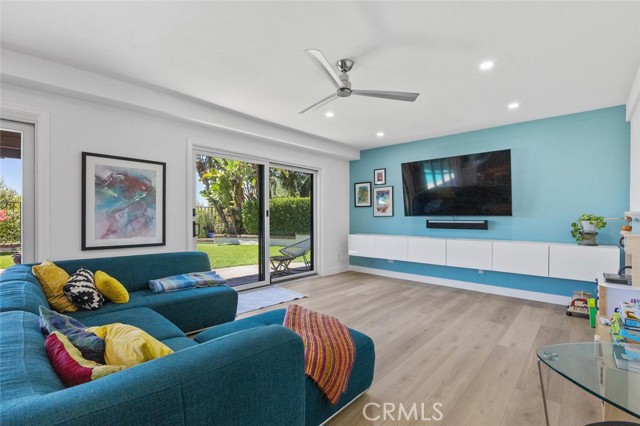 1579 Via Parque, Thousand Oaks CA: https://media.crmls.org/medias/a2b28fa5-3e79-4da1-b206-bf7ab5f35b55.jpg