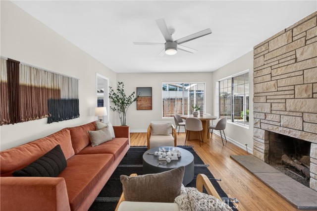 Detail Gallery Image 13 of 61 For 3023 Murray, Costa Mesa,  CA 92626 - 4 Beds | 2 Baths