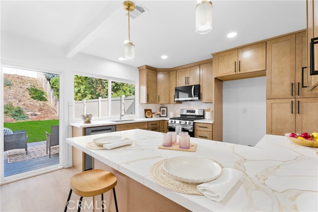 Detail Gallery Image 12 of 37 For 26461 Montecito Ln, Mission Viejo,  CA 92691 - 4 Beds | 2 Baths