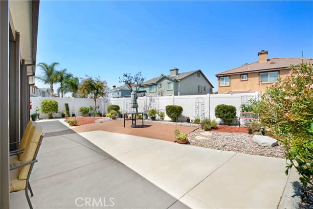 31 Newburn Court, Beaumont CA: https://media.crmls.org/medias/a2b44518-8d89-411e-91b9-53d377f8fdd4.jpg