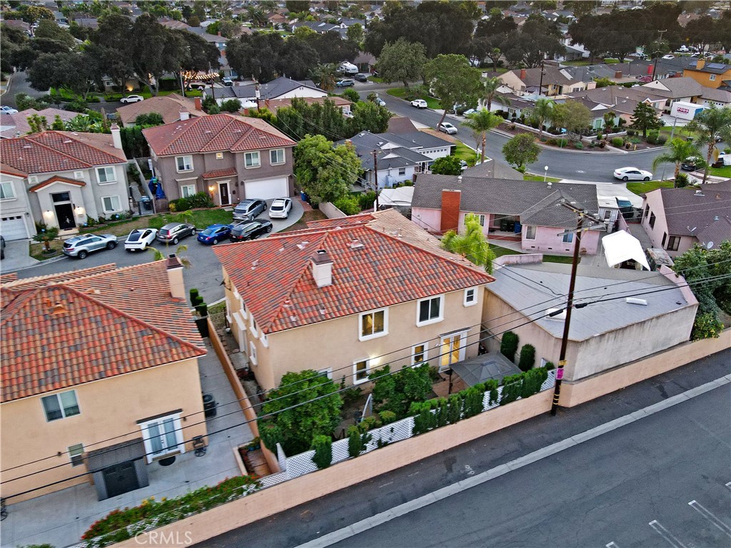 https://media.crmls.org/medias/a2b456ce-c183-4195-9999-053b9e536988.jpg?preset=X-Large