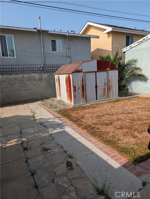 Detail Gallery Image 10 of 33 For 3342 Beswick St, Los Angeles,  CA 90023 - 3 Beds | 2 Baths