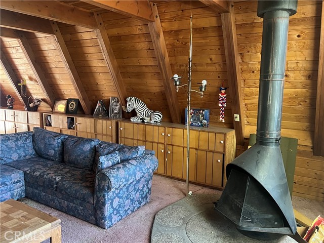 Detail Gallery Image 7 of 40 For 841 Glen View Ln, Twin Peaks,  CA 92391 - 3 Beds | 2 Baths