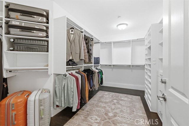 Detail Gallery Image 13 of 30 For 143 N Arnaz Dr #105,  Beverly Hills,  CA 90211 - 3 Beds | 2/1 Baths