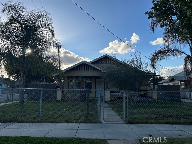 Front Image Thumbnail for CROC26034419