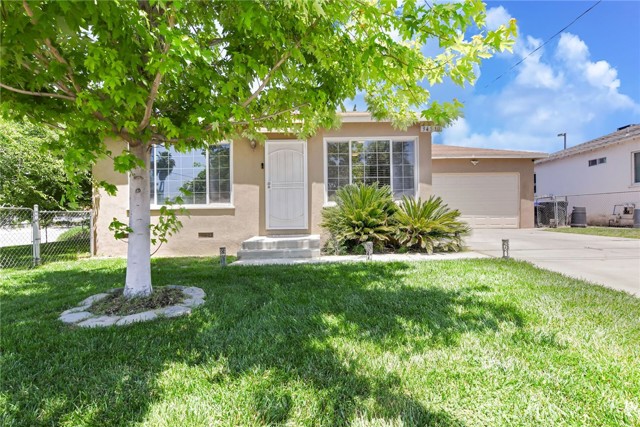 34510 Avenue B, Yucaipa CA: https://media.crmls.org/medias/a2b5bf74-277b-4e47-870e-faa48ca57ebf.jpg