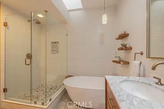 24444 Hampton Drive, Valencia CA: https://media.crmls.org/medias/a2b63fb6-a83f-454f-97b5-421b52620e3c.jpg