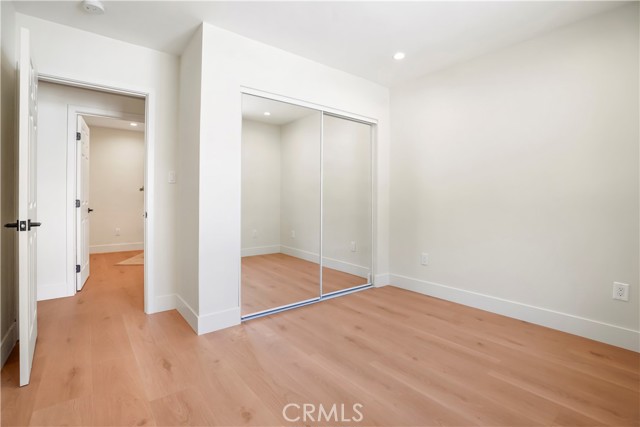 Detail Gallery Image 25 of 46 For 18324 Sylvan St, Tarzana,  CA 91335 - 4 Beds | 2 Baths