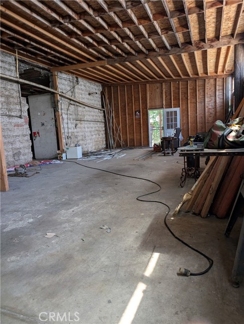 Detail Gallery Image 12 of 20 For 1071 Center St, Riverside,  CA 92507 - 4 Beds | 2 Baths