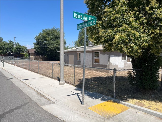 10976 Bushnell Avenue, Riverside CA: https://media.crmls.org/medias/a2b6df6d-768a-4c99-81c3-57b0a60d794f.jpg