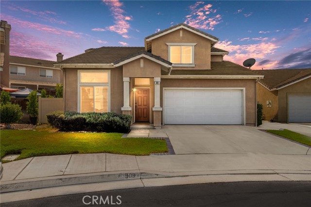 Image 3 of 41 For 909 Heron Drive