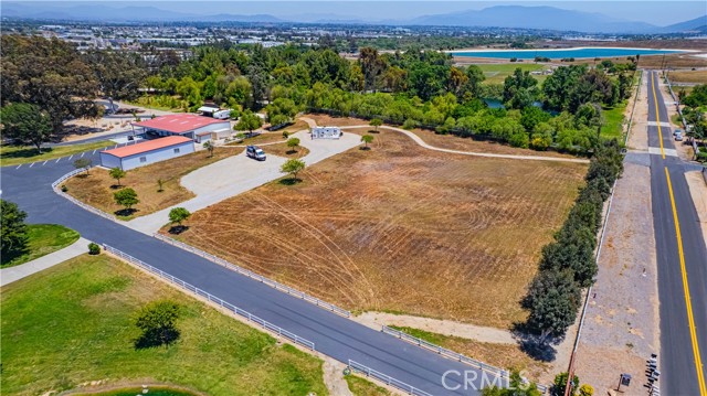 Detail Gallery Image 41 of 75 For 26465 Douglas Ave, Murrieta,  CA 92562 - 6 Beds | 8/5 Baths