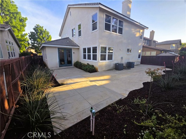Detail Gallery Image 2 of 16 For 1480 Bedford Ct, Beaumont,  CA 92223 - 5 Beds | 3 Baths