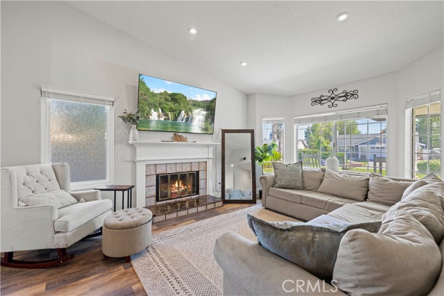Image 4 of 42 For 27724 Crookshank Drive