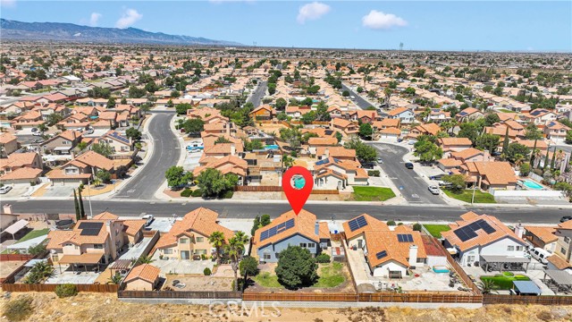 12725 Sundown Road, Victorville CA: https://media.crmls.org/medias/a2ba2ce8-146d-447c-a00c-01cb3191f19f.jpg