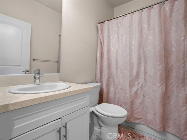 Detail Gallery Image 19 of 29 For 9881 Alburtis, Santa Fe Springs,  CA 90670 - 4 Beds | 4 Baths