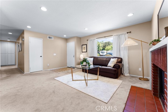 Image 6 of 26 For 17300 Azalea Court