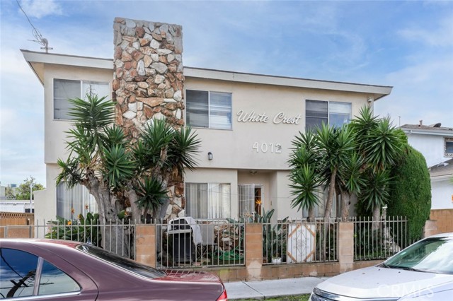 Detail Gallery Image 2 of 20 For 4012 W 133rd St #8,  Hawthorne,  CA 90250 - 3 Beds | 2 Baths