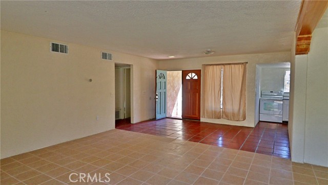 Detail Gallery Image 8 of 28 For 22500 Justin Trl, Palm Springs,  CA 92262 - 3 Beds | 2 Baths