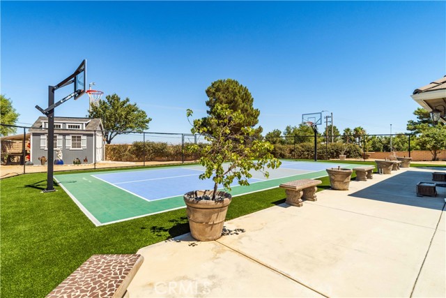 Detail Gallery Image 33 of 48 For 6151 Hickory St, Palmdale,  CA 93551 - 4 Beds | 2 Baths