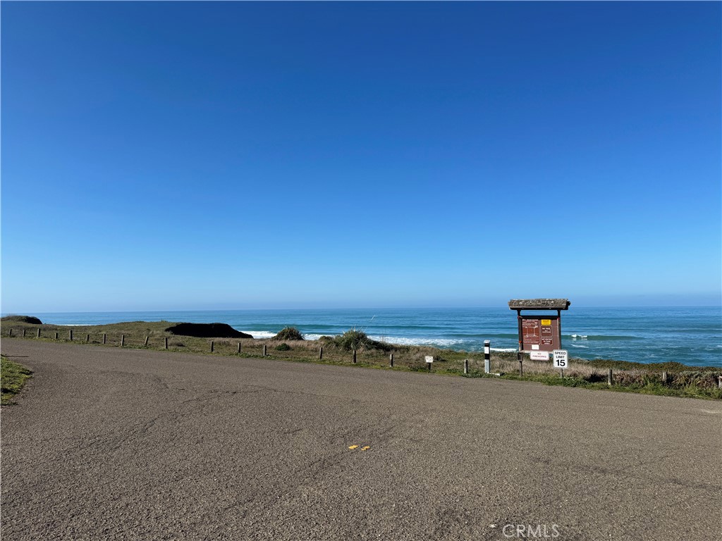 https://media.crmls.org/medias/a2bb81e4-4338-4d3d-b37b-55435293a7d8.jpg?preset=X-Large