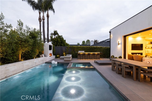 Detail Gallery Image 2 of 44 For 1615 Anita Ln, Newport Beach,  CA 92660 - 4 Beds | 4/1 Baths