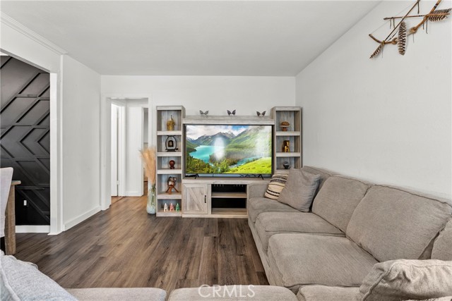 715 W South Street, Anaheim CA: https://media.crmls.org/medias/a2bd0000-e0bf-47b6-93f2-3842619bbf14.jpg