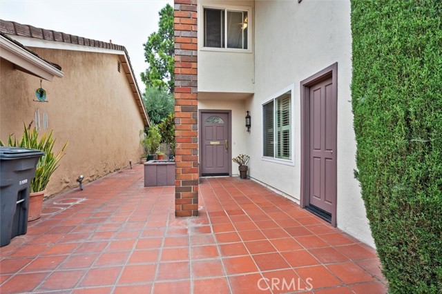 Side patio