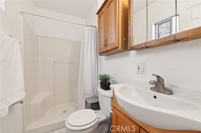 Detail Gallery Image 16 of 36 For 2251 E 63rd St, Long Beach,  CA 90805 - 3 Beds | 2 Baths