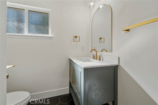 Image 12 of 35 For 1541 Wellington Avenue