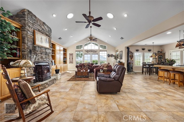 Detail Gallery Image 8 of 50 For 7364 Sierra, Wofford Heights,  CA 93285 - 3 Beds | 2/1 Baths