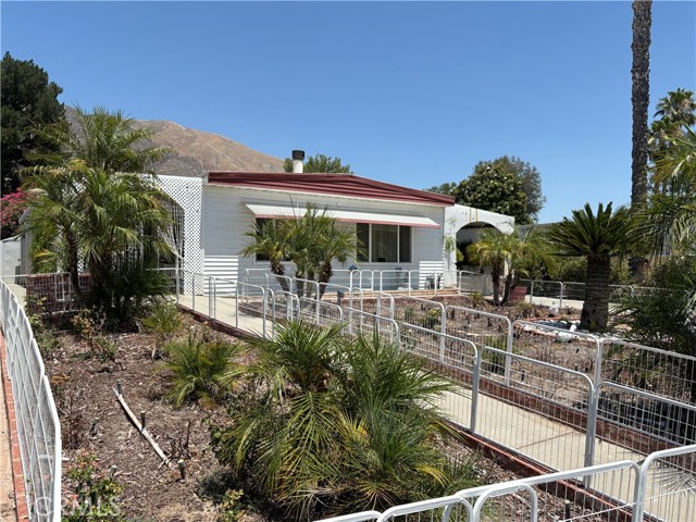 21100 State Street, San Jacinto CA: https://media.crmls.org/medias/a2be3820-9efa-4ca4-abf6-0fae2ff2a9d3.jpg