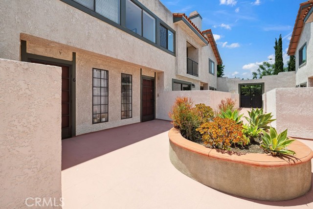 Detail Gallery Image 37 of 39 For 6101 Fulton Ave #8,  Van Nuys,  CA 91401 - 2 Beds | 3 Baths