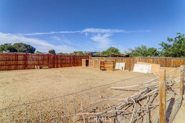 Detail Gallery Image 25 of 28 For 17152 Schollview Ave, Palmdale,  CA 93591 - 4 Beds | 2 Baths