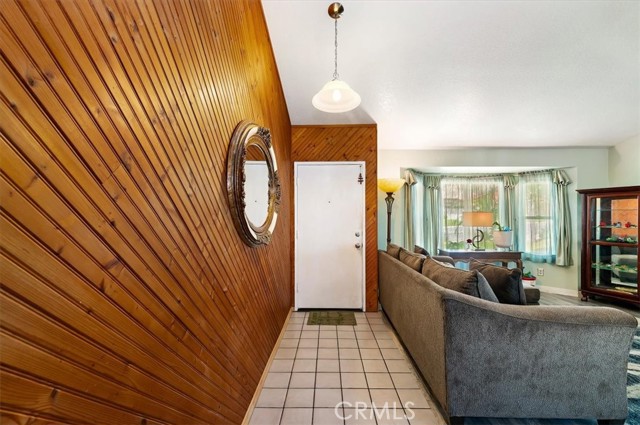 Detail Gallery Image 3 of 21 For 24321 24321 Rimview Rd Rimview Rd, Moreno Valley,  CA 92557 - 4 Beds | 2 Baths