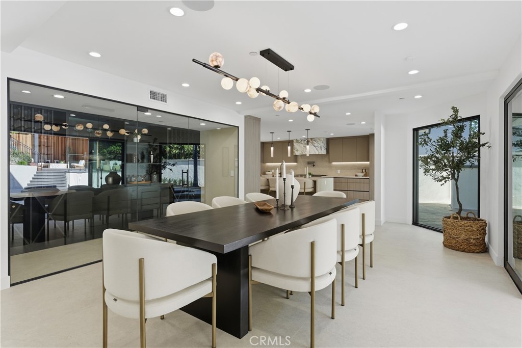2638 Zorada Drive — architectural residence