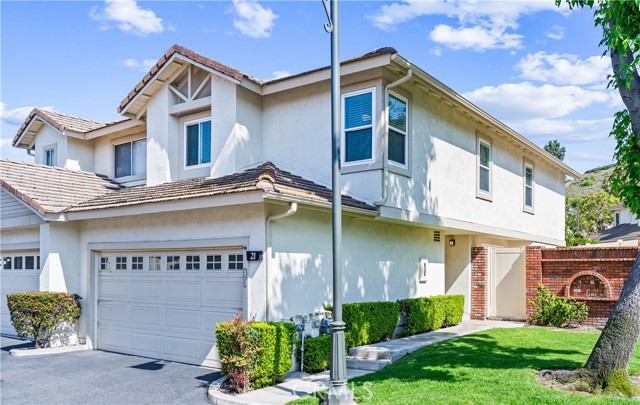 5847 E Rocking Horse Way, Orange CA: https://media.crmls.org/medias/a2bf87c4-ff80-4502-b0f5-07feac3343cb.jpg