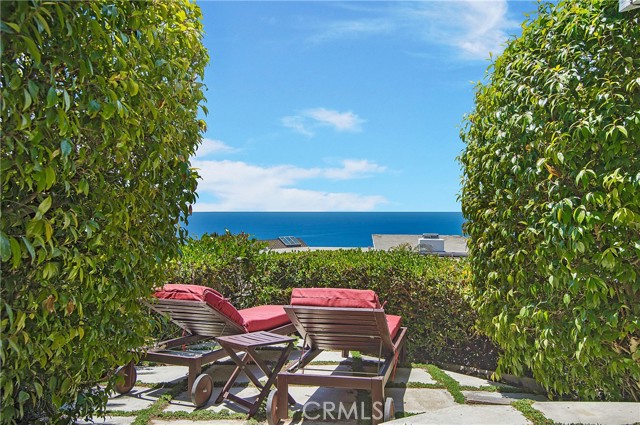 Detail Gallery Image 25 of 52 For 785 Alta Vista, Laguna Beach,  CA 92651 - 3 Beds | 3/1 Baths