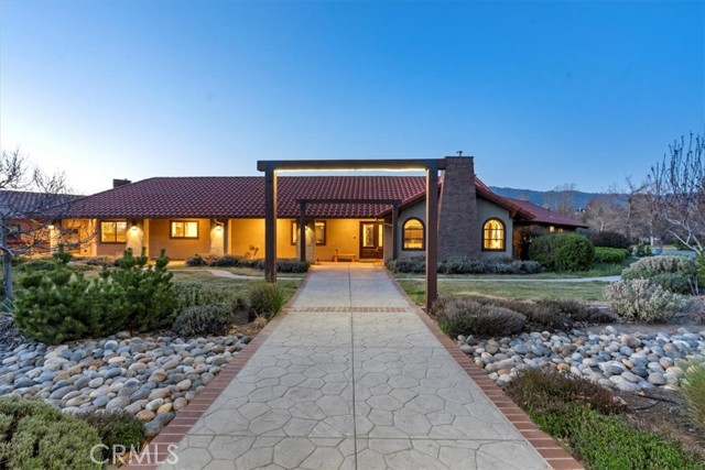 Detail Gallery Image 6 of 73 For 28601 Cumberland Rd, Tehachapi,  CA 93561 - 5 Beds | 4 Baths