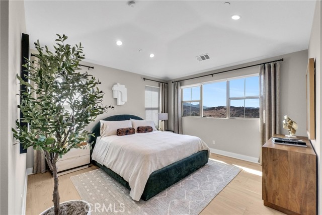 218 Collino, Irvine CA: https://media.crmls.org/medias/a2c216db-4360-44e2-97fd-cd6bbb2f2652.jpg