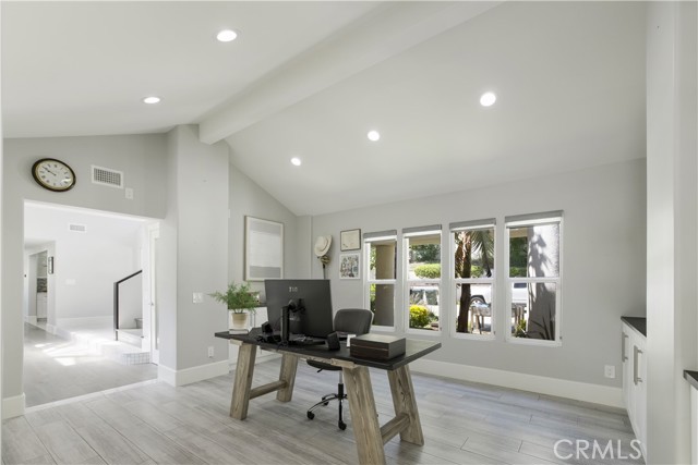 5081 Gateway Road, Rancho Cucamonga CA: https://media.crmls.org/medias/a2c27dd1-6977-4d0e-8e28-996efd9e4dfd.jpg