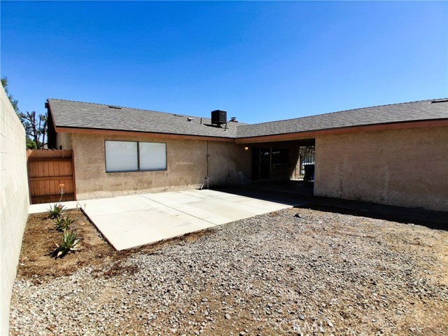 Detail Gallery Image 14 of 15 For 1467 Winston Ct, Upland,  CA 91786 - 4 Beds | 2 Baths