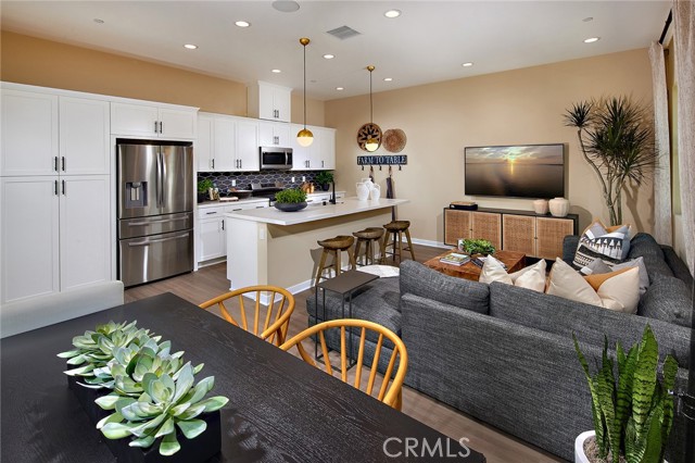 Detail Gallery Image 3 of 23 For 4451 S Fairmount Paseo, Ontario,  CA 91762 - 3 Beds | 2/1 Baths