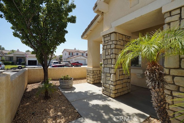 Detail Gallery Image 4 of 34 For 30877 Mirage Cir, Menifee,  CA 92584 - 4 Beds | 2 Baths