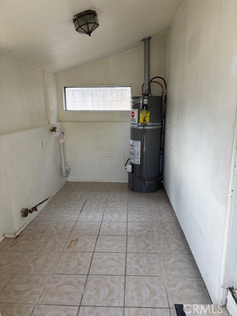 Detail Gallery Image 5 of 9 For 111 N Victoria Ave, Corona,  CA 92879 - 2 Beds | 1 Baths