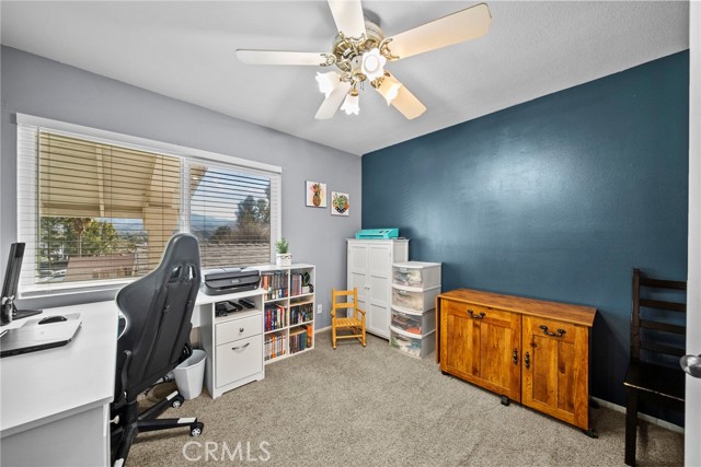 Detail Gallery Image 25 of 44 For 16503 Fairglade, Canyon Country,  CA 91387 - 4 Beds | 3 Baths